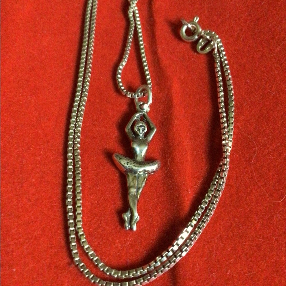 VINTAGE STERLING SILVER BOX CHAIN DANCING BALLERINA NECKLACE